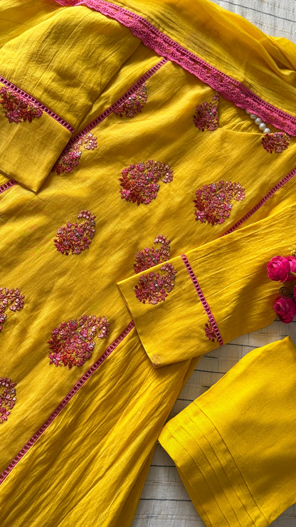 SAFFRON PETALS