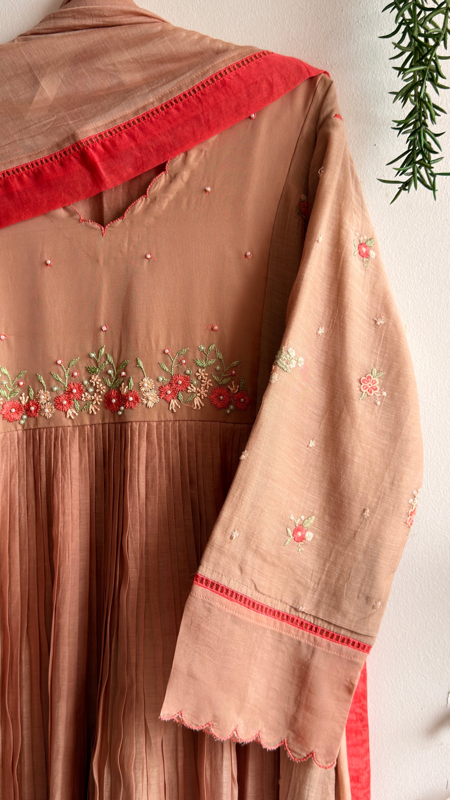 VINTAGE ROSE