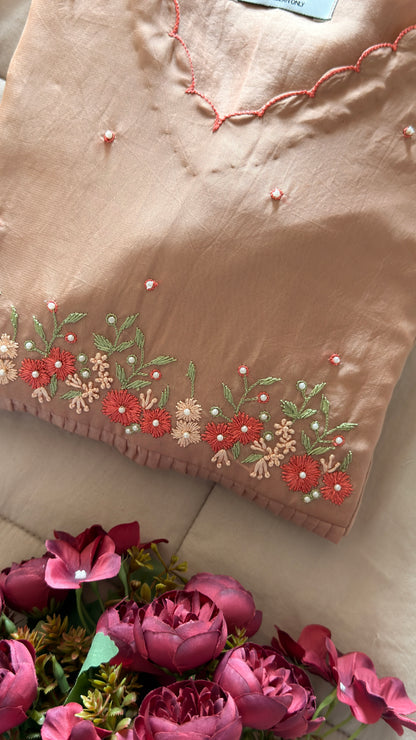 VINTAGE ROSE