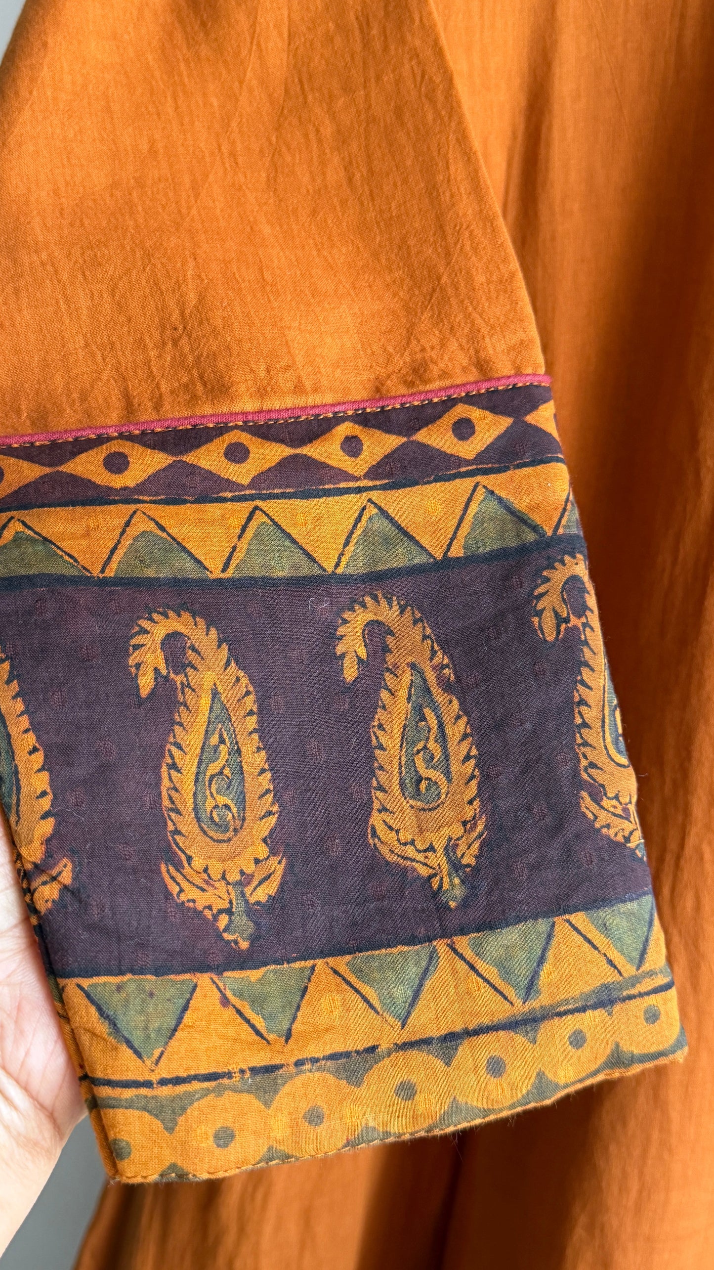 AMBER PAISLEY