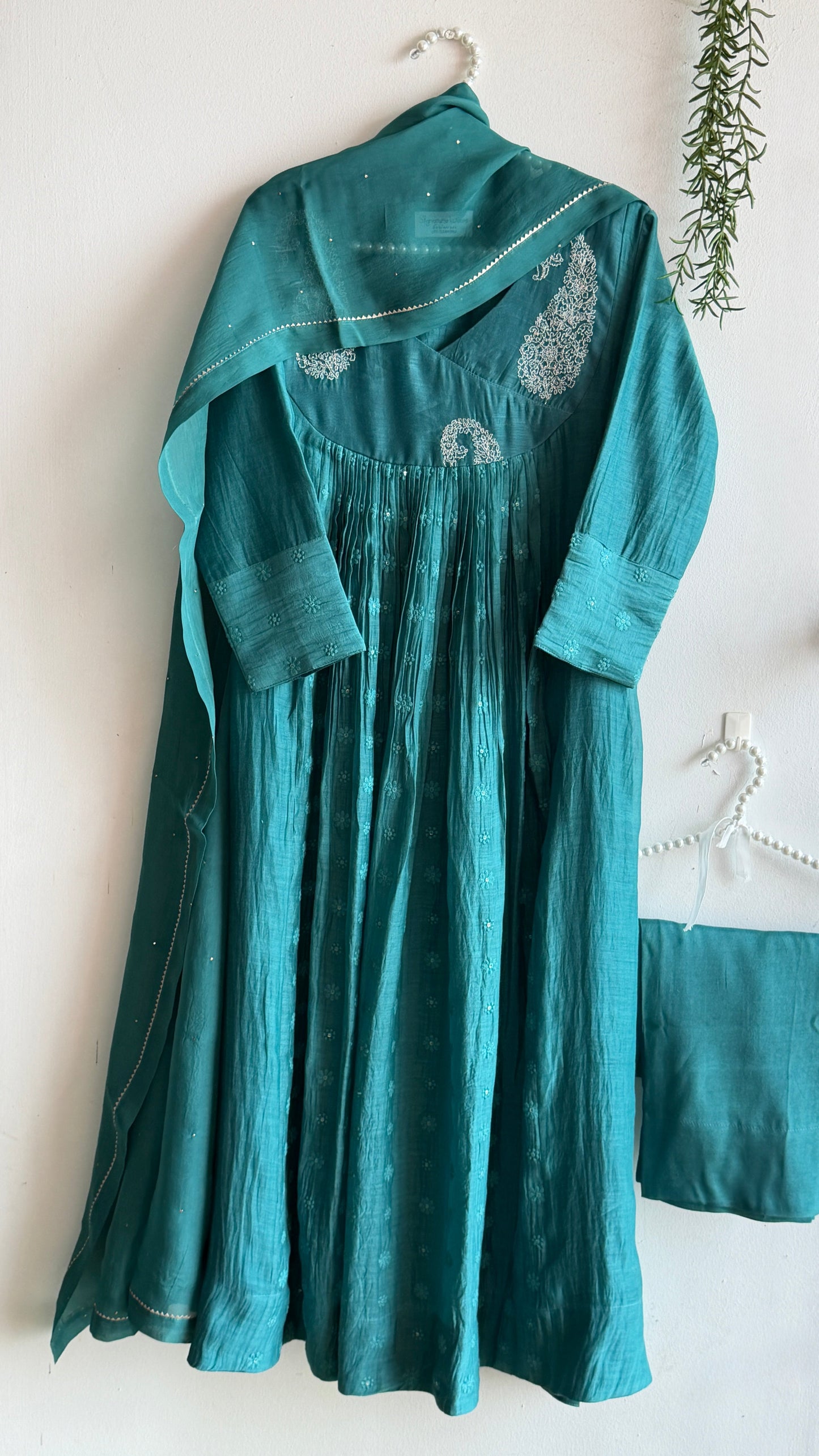 TEAL SAAYA