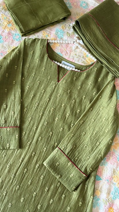 OLIVE WHISPER