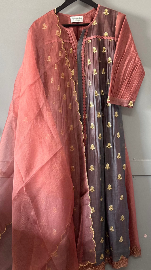 Palette Dreams - Ombre dyed pure banarasi chanderi